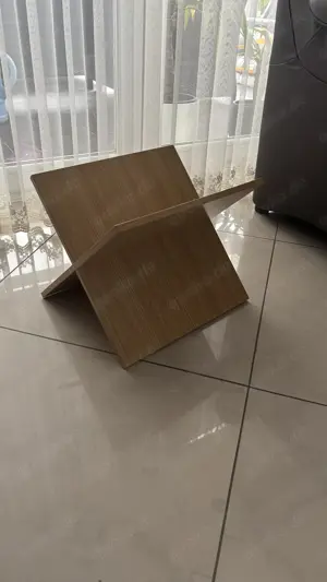 Verkaufe Zeitungsständer aus Holz 