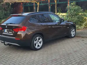 BMW X1 sDrive18d Bild 1