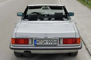Mercedes-Benz SL 380 R107 Cabriolet | 2. Hand | DE | Originalzustand Bild 3