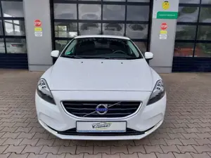 Volvo V40 T2 You *2te.Hd.*Scheckheft gepflegt*Top Zustand*Xe Bild 2