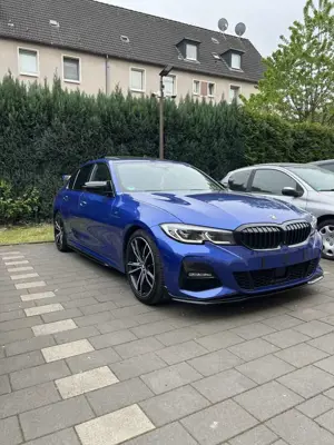 BMW 330 330 i M Sport Bild 2