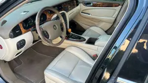Jaguar XJ Bild 4