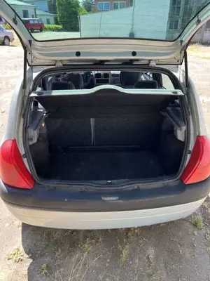 Renault Clio Clio 1.4 RXE Bild 3