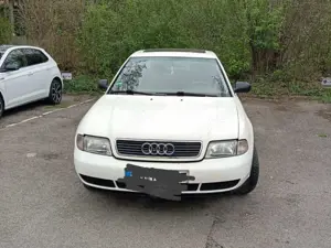 Audi A4 1.6