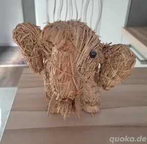 Elefanten aus Stroh 