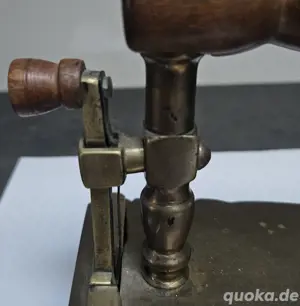MESSING Bügeleisen (Biedermeierstil)  TOP ZUSTAND Bild 2