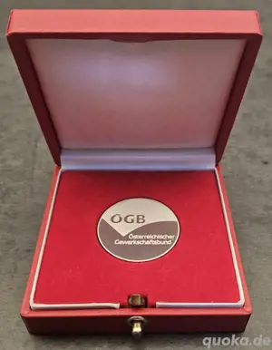 GEDENKMEDAILLE "50 Jahre Mitglied ÖGB" inkl. Schmuckschatulle