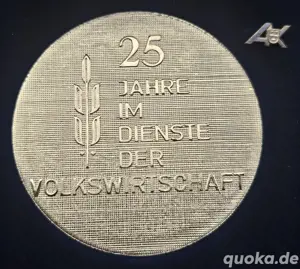 GEDENKMEDAILLE "AK-25 Jahre im Dienste der Volkswirtschaft" mit Schmuckschatulle u. Anstecknadel Bild 4