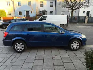 Opel Astra Astra 1.6 Caravan Edition
