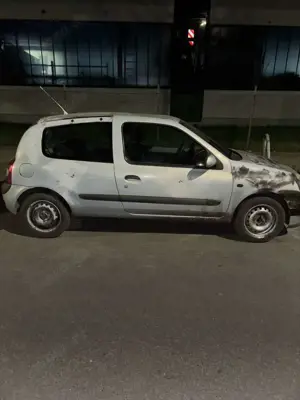 Renault Clio 1.2 Expression Bild 3