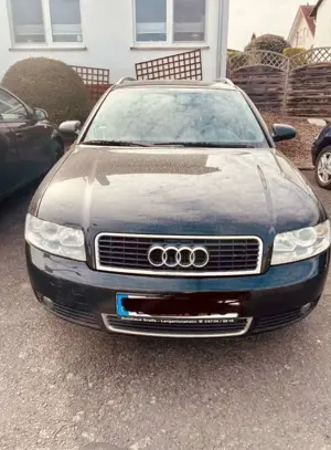 Audi A4 Avant 2.0 Bild 3