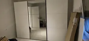 Kleiderschrank neuwertig 