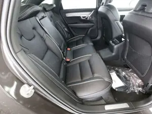 Volvo S90 Lim. Ultimate Dark Recharge Plug-In Hybrid A Bild 4