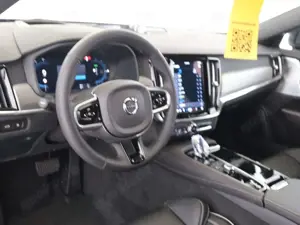 Volvo S90 Lim. Ultimate Dark Recharge Plug-In Hybrid A Bild 5