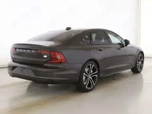 Volvo S90 Lim. Ultimate Dark Recharge Plug-In Hybrid A Bild 2