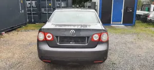 Volkswagen Jetta Comfortline 2.0 Benzin Bild 4