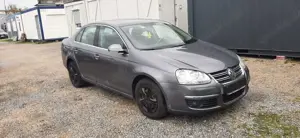 Volkswagen Jetta Comfortline 2.0 Benzin