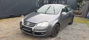 Volkswagen Jetta Comfortline 2.0 Benzin Bild 5