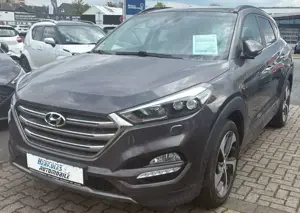 Hyundai TUCSON 2.0 CRDi 135kW Premium 4WD Automatik Bild 3
