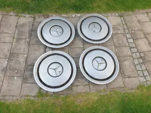 Gebrauchte Original Radkappen Mercedes W201   190 E in 15 Zoll Bild 2