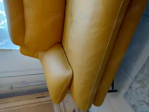 Hochwertiges Leder-Sofa in warmem Gelb (Calia Italia: Cezanne) Bild 7