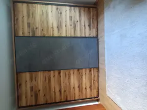 Neuwertiger Kleiderschrank 3 m breit 70 cm tief