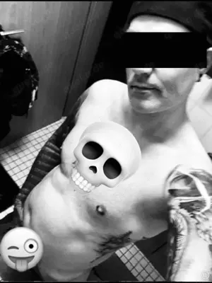 Toyboy 40 will sich von reiferen Frauen benutzen lassen 
