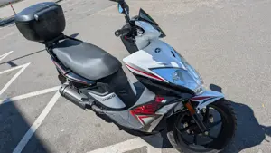 Kymco s8 50ccm neuwertig bj2018