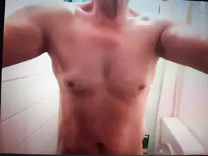 Behaarte Frau Gesucht Bin Besuchbar 