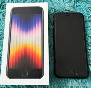 Apple IPhone SE 2022 Schwarz