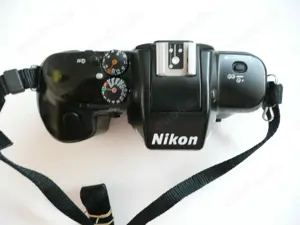 Analoge Foto Kameras 1x Nikon F-401x und 1x Nikon F-401 AF- ohne Objektiv Bild 2