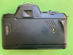 Analoge Foto Kameras 1x Nikon F-401x und 1x Nikon F-401 AF- ohne Objektiv Bild 9
