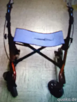 Rollator light mit größeren Rädern guten Bremsen Faltbar, bis 145kg Traglast !