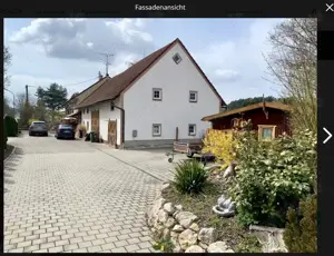 Gneisdorf: 2 Zimmer EG Whg. mit Charme - Großer Garten und Blick ins Grüne ! Frei ab 1. August 2025