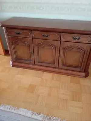 Wohnzimmerschrank mit Sideboard