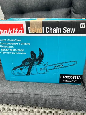 Makita Benzin Kettensäge 1,8 PS