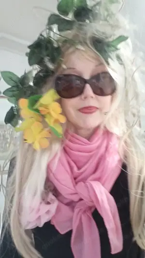 Paranormale Aktivitäten in deiner Unterhose? Ferndiagnose und Abhilfe per Chat mit Videos+ Fotos