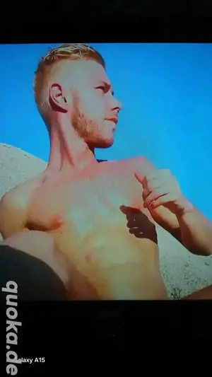 Geil auf streicheln, massieren, lecken, schmusen...