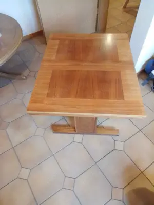 Tisch zu verkaufen