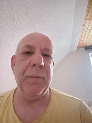 Erotische Dauerfreundschaft gesucht