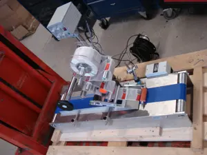 Flachbeutel Neu Etikettiermaschine mit Tischband für leere Einpack Beutel.  Bild 2