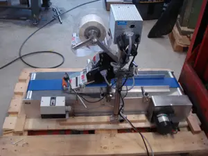 Flachbeutel Neu Etikettiermaschine mit Tischband für leere Einpack Beutel.  Bild 8