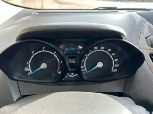 Ford Transit Courier (ehemaliger Firmenwagen) 7900  brutto Bild 10