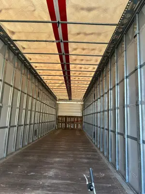 Schmitz Cargobull SCS 24 L Speed Curtain Getränkeauflieger XL 29000  netto Bild 3