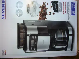 Filterkaffeeautomat mit Mahlwerk