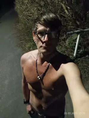 Gay Callboy Er für Ihn in Schwerin und Umgebung