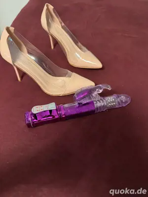 Dildo mit Schmetterling 