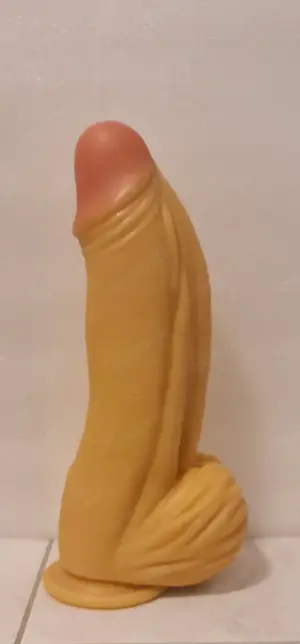 Naturgetreuer Dildo 7cm Durchmesser 