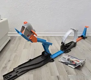 Hot Wheels track builder