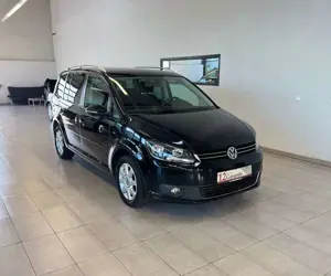 Volkswagen Touran 2,0 TDI Cup BMT*7.Sitz*Klim*Navi*PDC*SHZ*